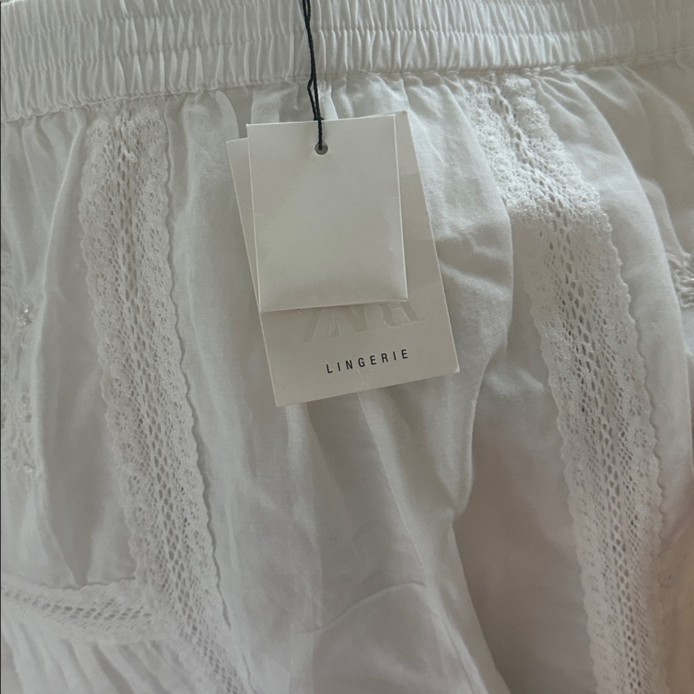 ZARA EMBROIDERED LACE BERMUDA SHORTS LIMITED - Picture 10 of 13